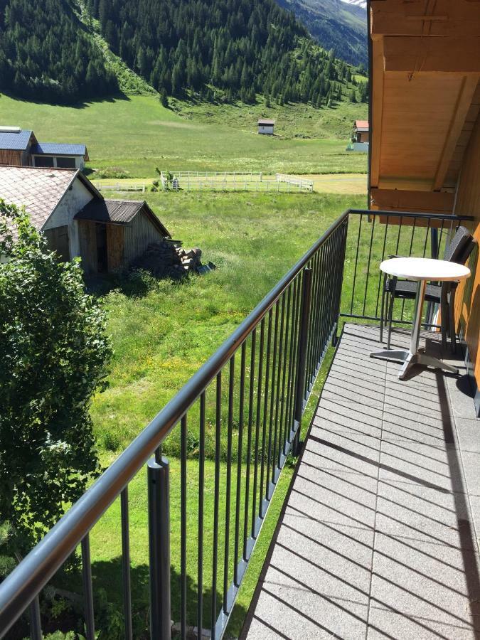 Nonas B&B Galtür Eksteriør billede